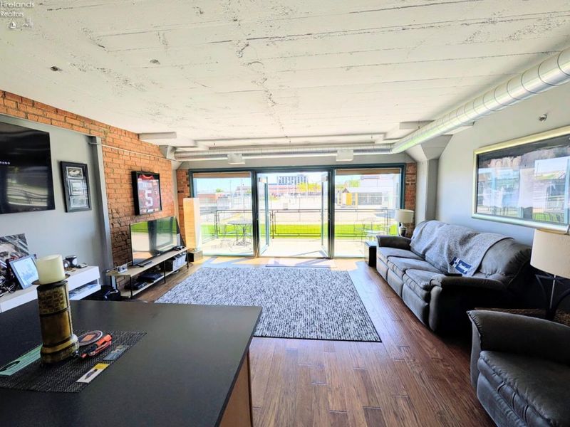401 W SHORELINE Drive, Unit 109, Sandusky, OH 44870 Photo 33