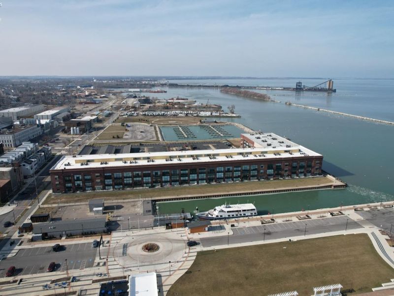 401 W SHORELINE Drive, Unit 109, Sandusky, OH 44870 Photo 5