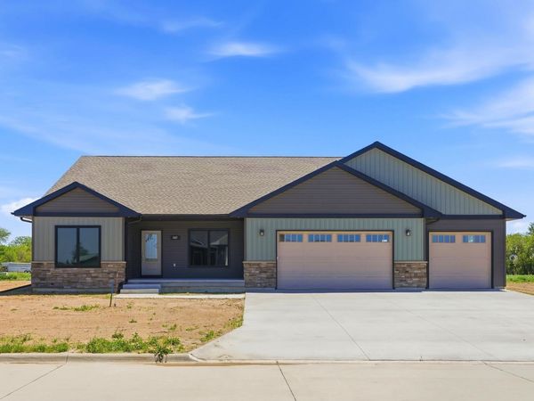 507 Sunset Drive, New London, IA 52645