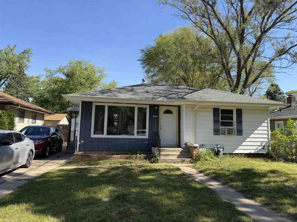 1319 Barton Boulevard, ROCKFORD, IL 61103