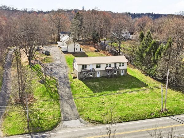 230-234 Vineyard Avenue, Unit 6, Highland, NY 12528