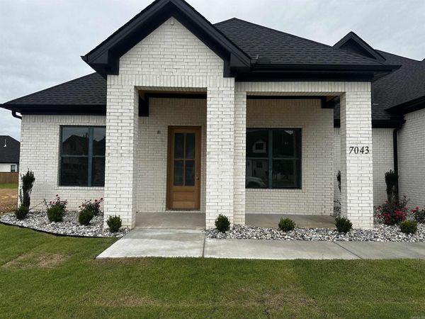 7043 Star Dust Lane, Alexander, AR 72002