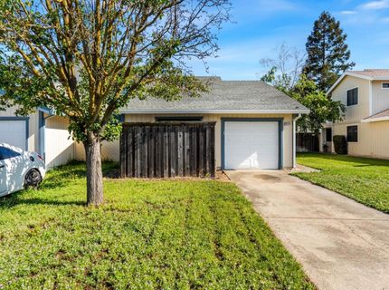 9334 Aizenberg Cir, Elk Grove, CA 95624 Photo