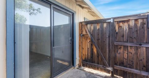9334 Aizenberg Cir, Elk Grove, CA 95624 Photo