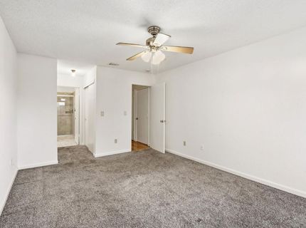 9334 Aizenberg Cir, Elk Grove, CA 95624 Photo