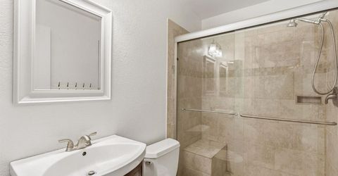 9334 Aizenberg Cir, Elk Grove, CA 95624 Photo