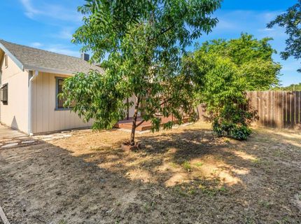 9334 Aizenberg Cir, Elk Grove, CA 95624 Photo