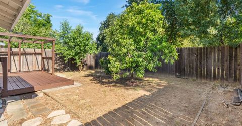 9334 Aizenberg Cir, Elk Grove, CA 95624 Photo