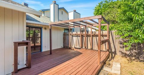 9334 Aizenberg Cir, Elk Grove, CA 95624 Photo