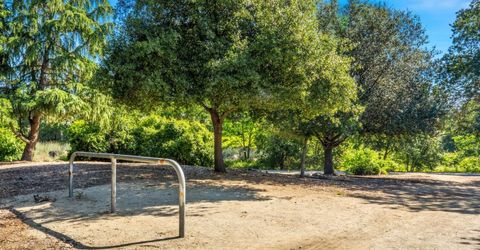 9334 Aizenberg Cir, Elk Grove, CA 95624 Photo