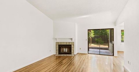9334 Aizenberg Cir, Elk Grove, CA 95624 Photo
