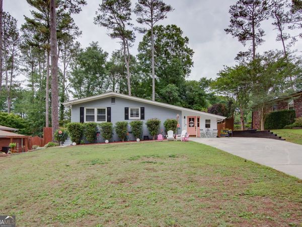 3056 Vine Circle, Decatur, GA 30033