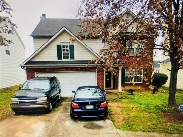 2126 Black Oak Lane, Ellenwood, GA 30294