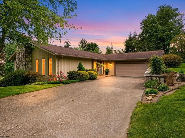 2 Ridge Place, Morgantown, WV 26505