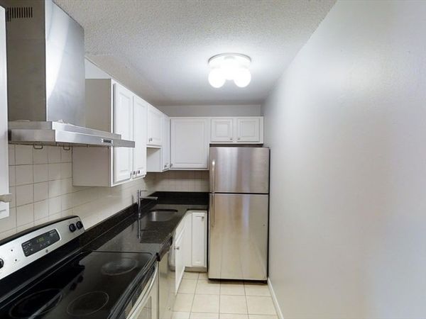 14 Murdock, Unit 2-6, Somerville, MA 02144
