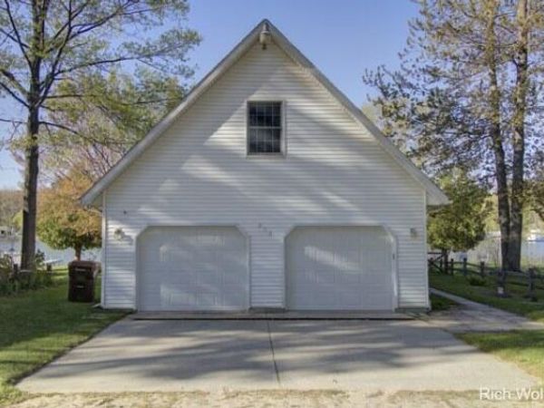 310 Morse Drive, Six Lakes, MI 48886