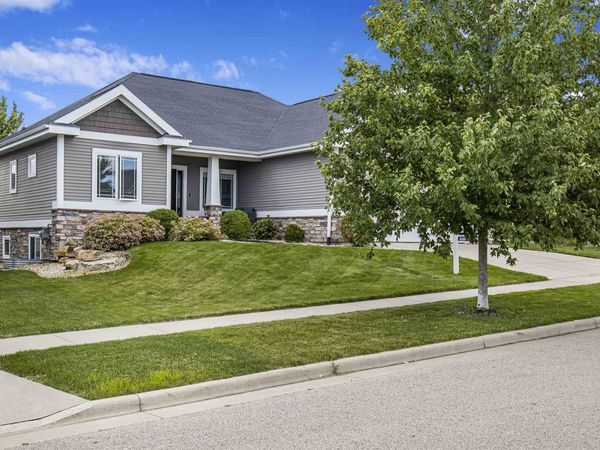 1009 Tara Lane, Waunakee, WI 53597