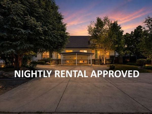 3915 S FERAMORZ DR, Holladay, UT 84124