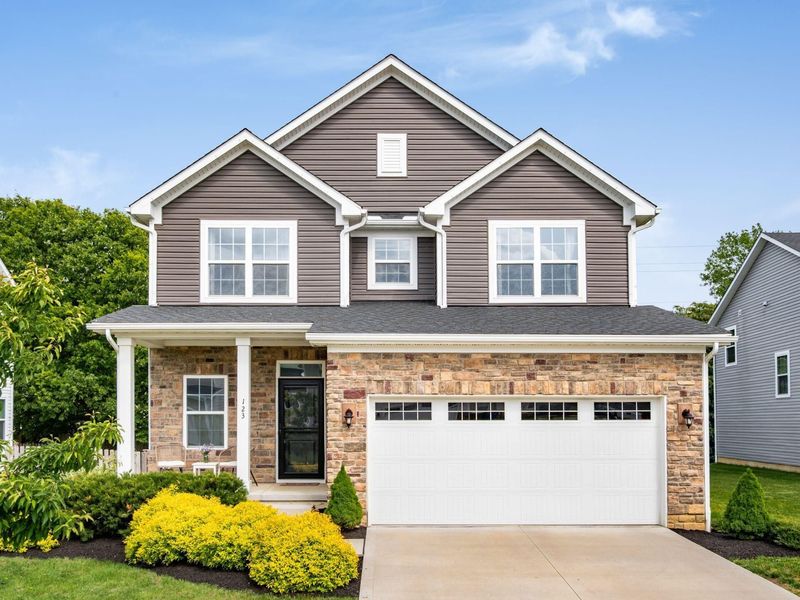 123 Steeplechase Court, Delaware, OH 43015 Photo 2
