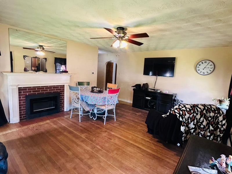 23 State Street , Jeffersonville, OH 43128 Photo 8