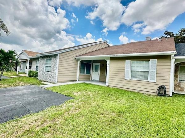 14530 SW 142nd Ct Cir , Miami, FL 33186