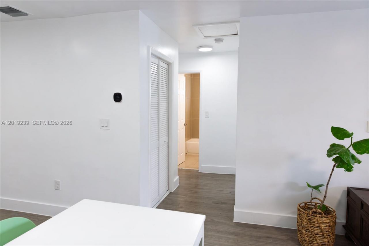 6863 NW 2nd Ave, Unit 4, Miami, FL 33150 Photo