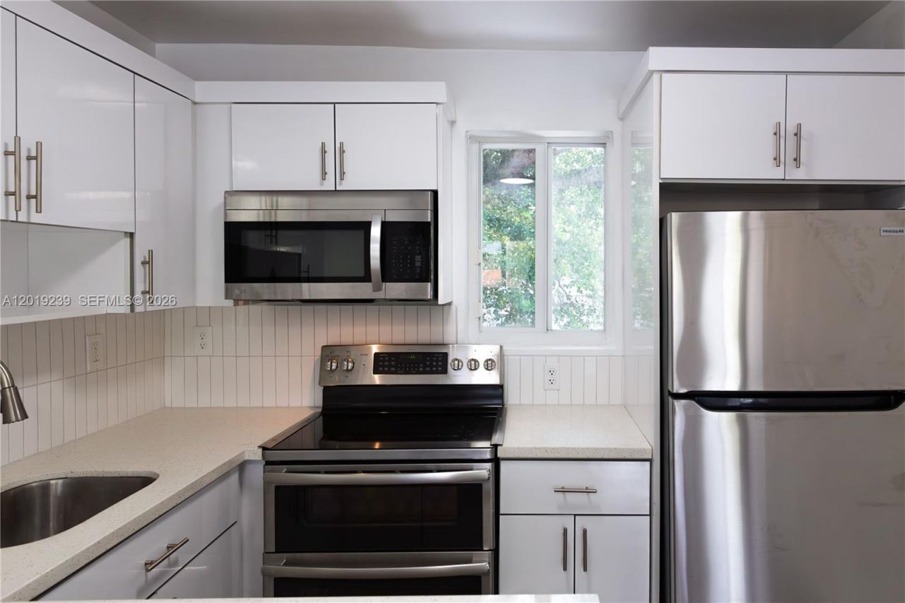 6863 NW 2nd Ave, Unit 4, Miami, FL 33150 Photo