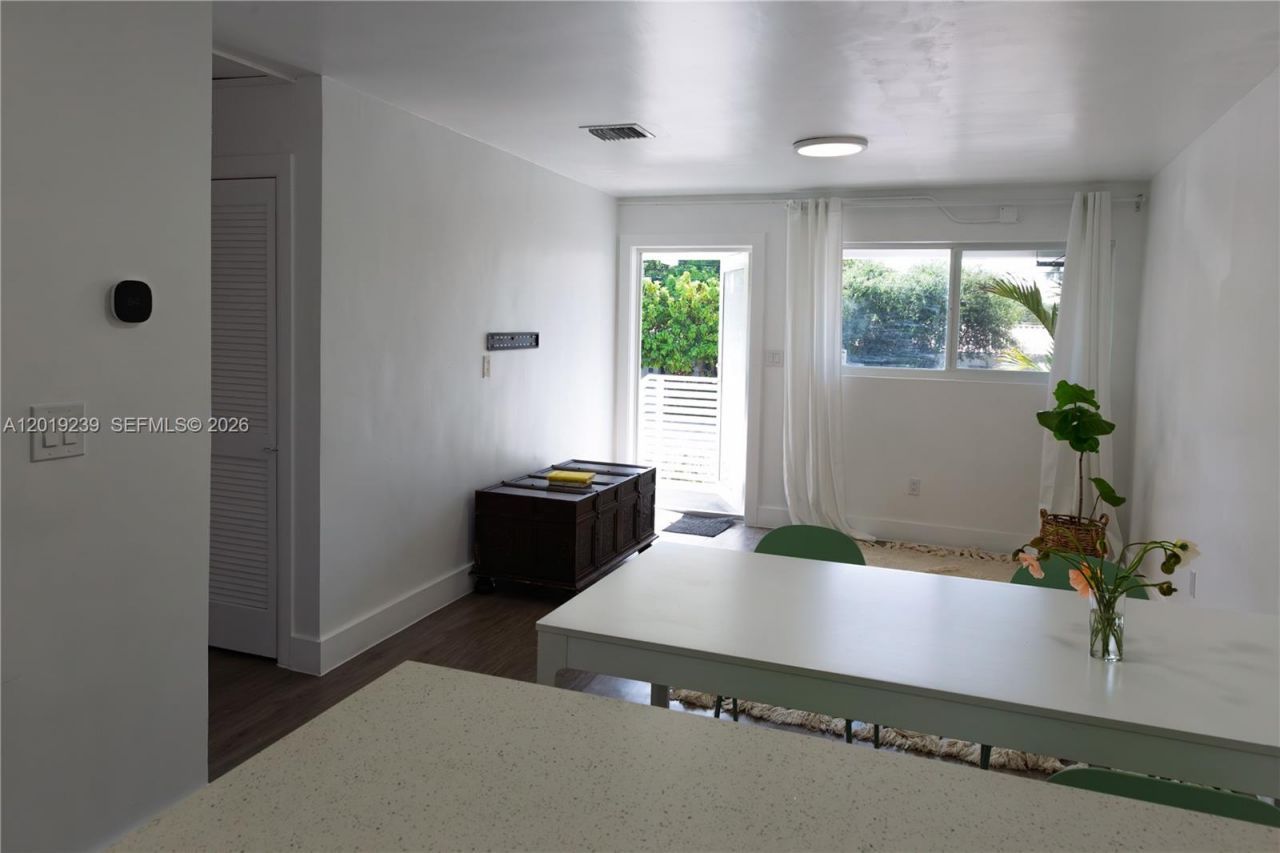 6863 NW 2nd Ave, Unit 4, Miami, FL 33150 Photo