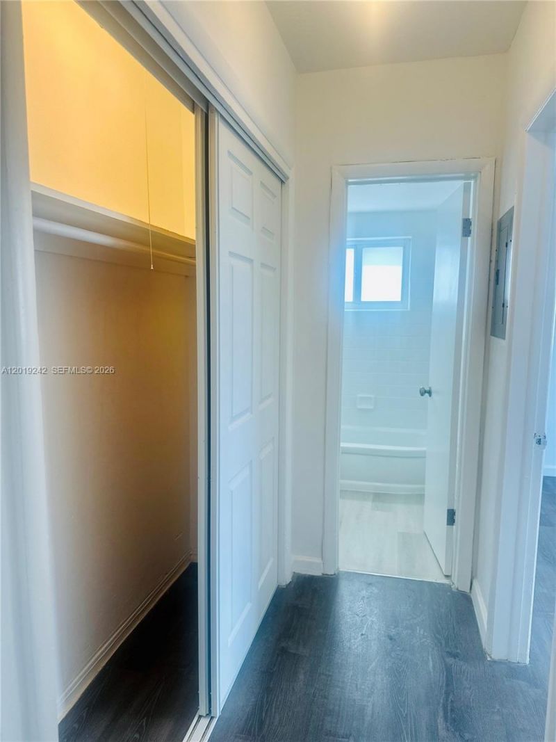 Please Call For Address, Unit 9, Miami Beach, FL 33141 Photo