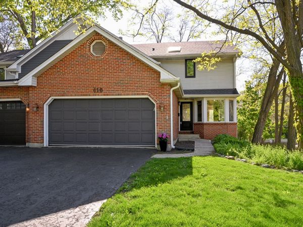 416 Lawrence Avenue , Glen Ellyn, IL 60137