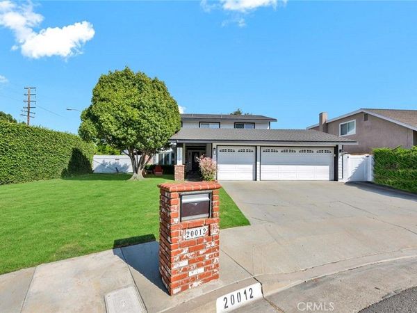 20012 Mural Circle, Huntington Beach, CA 92646