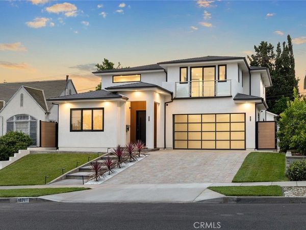 1071 E Providencia, Burbank, CA 91501