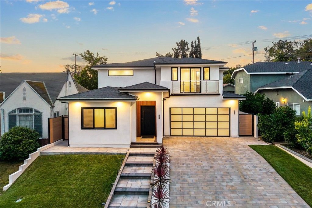 1071 E Providencia, Burbank, CA 91501 Main Photo
