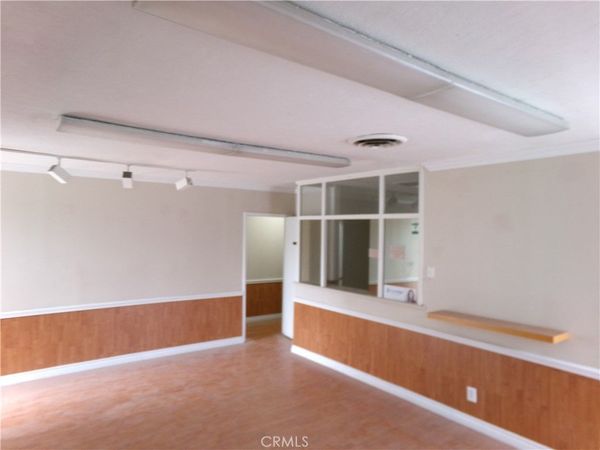 1521 N Broadway, Santa Ana, CA 92706