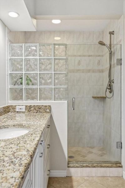 6829 Satinleaf Rd S, Unit 204, Naples, FL 34109 Photo