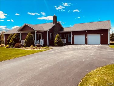 3275 Amelias, Hamilton, NY 13346