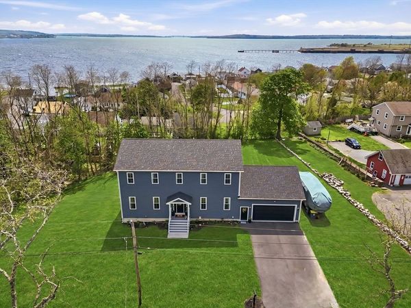 57 Oneil Rd, Somerset, MA 02725