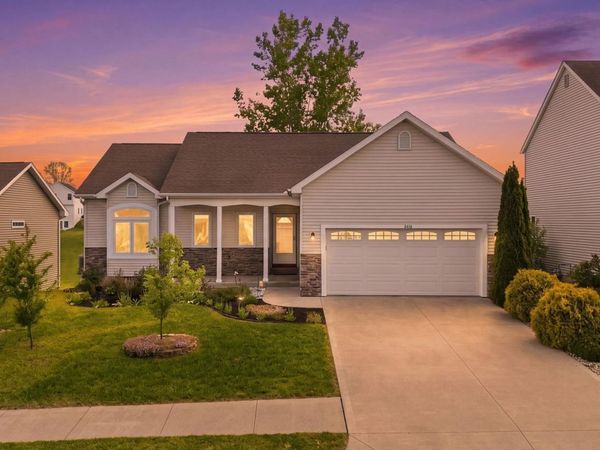 2616 Pine Cone Lane, Warsaw, IN 46582