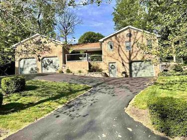 711 HIDDEN VALLEY DRIVE, Richmond, IN 47374