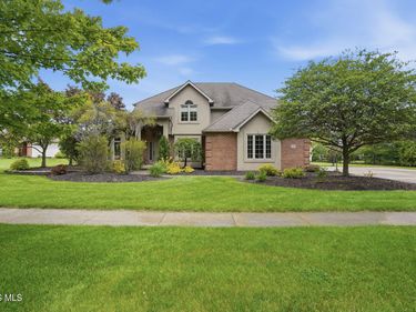 2700 Lakeview Parkway, Findlay, OH 45840