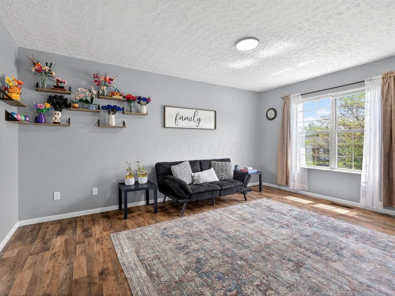 1647 Milington Way, Marysville, OH 43040 Photo 4