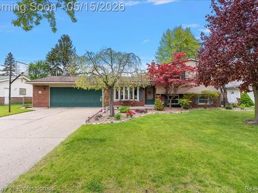 5788 Strathdon Way, Waterford Twp, MI 48327