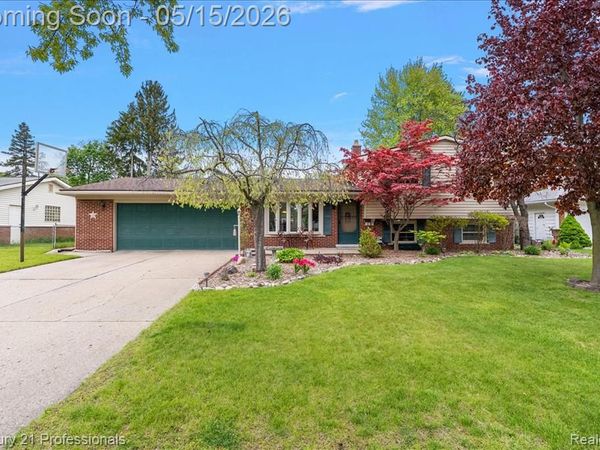 5788 Strathdon Way, Waterford Twp, MI 48327