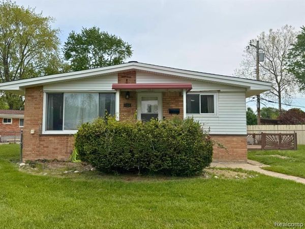 33240 Parkwood Street, Westland, MI 48186
