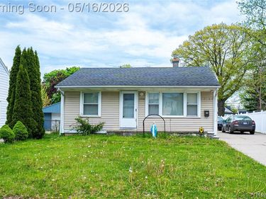 26536 Palmer Boulevard, Madison Heights, MI 48071