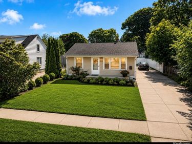 26536 Palmer Boulevard, Madison Heights, MI 48071