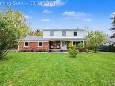 8909 Pippen Drive, Bruce Twp, MI 48065