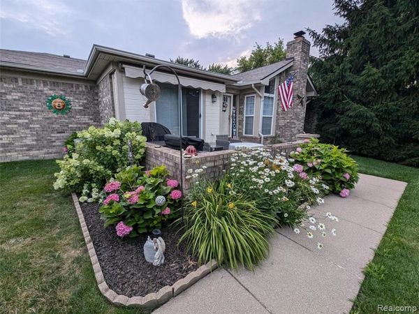 18397 Pleasant Valley Drive, Macomb Twp, MI 48044