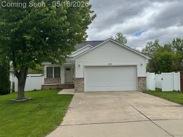 11099 Grover Street, Romulus, MI 48174