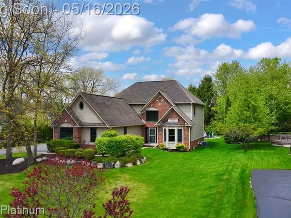 5043 Oak Bluff Court, Genoa Twp, MI 48843